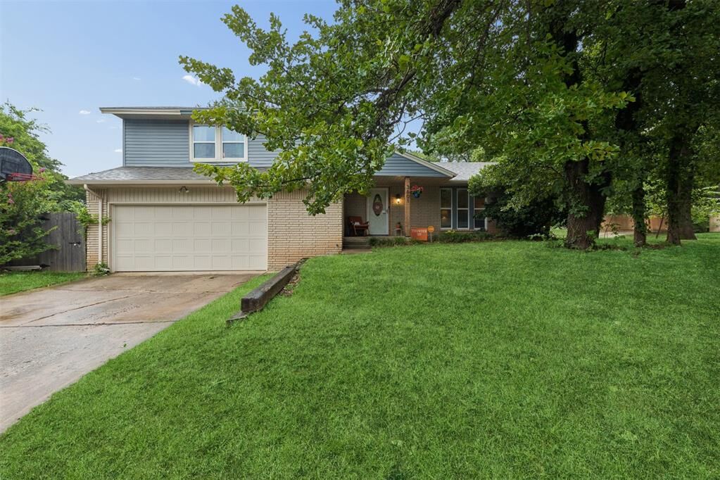 Property Photo: 3601 NE 142nd Court OK 73013