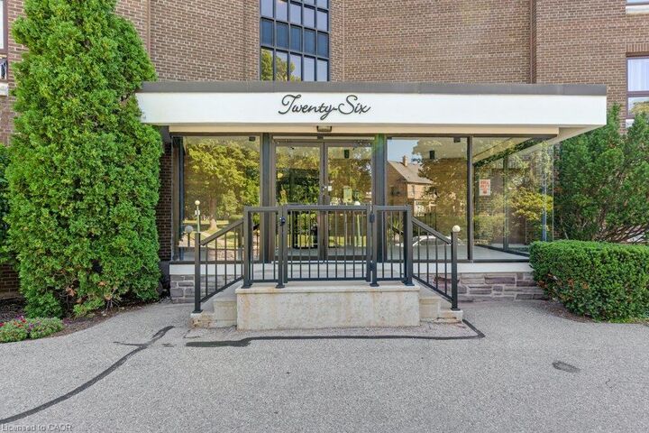 Property Photo:  26 Wentworth Avenue 2 S  ON N1S 1G6 