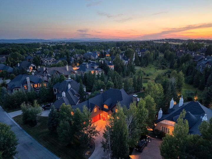 Photo de la propriété:  27 Snowberry Gate  AB T3Z 3C2 