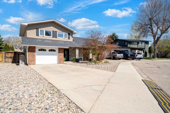 Property Photo:  88 Cypress Way SE  AB T1B 1G8 