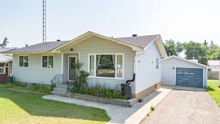 Property Photo: 5005 53 Street AB T0C 0X0