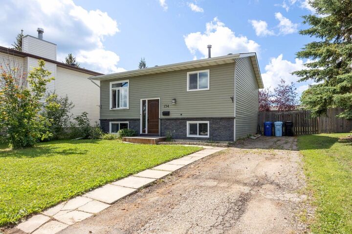 134 Farrell Bay — photo 1