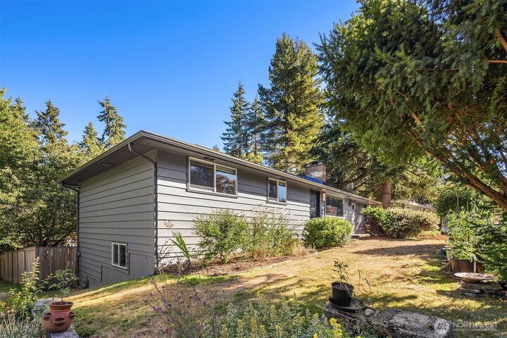 Property Photo:  6416  170th Place SW  WA 98026 