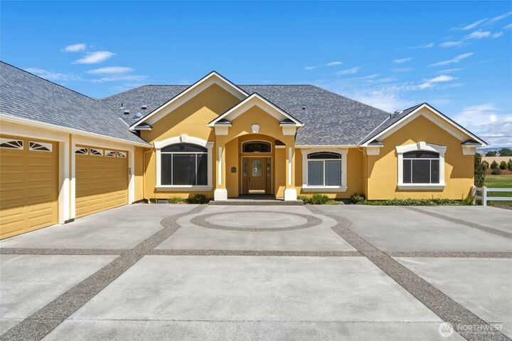 Property Photo: 379 Rosewood Place WA 99362