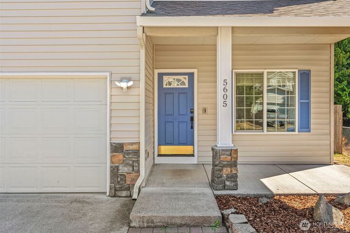 Property Photo: 5605 NE 55th Circle WA 98661