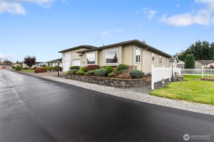 Property Photo: 107 South Pass Road 14 WA 98276