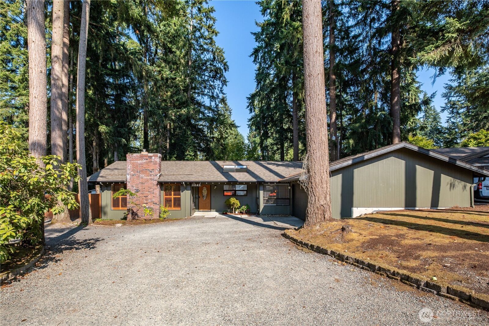 Property Photo:  3040  164th Place NE  WA 98008 