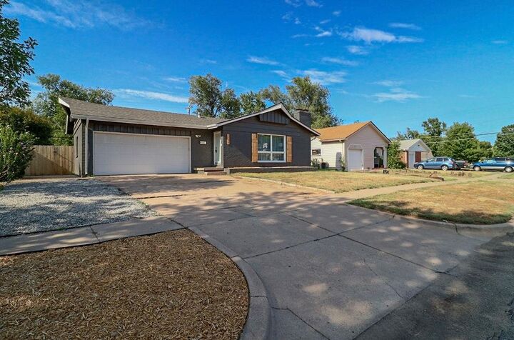Property Photo:  2538 W Columbine Ln  KS 67204 