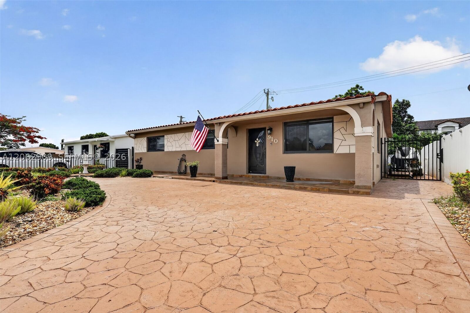 Property Photo: