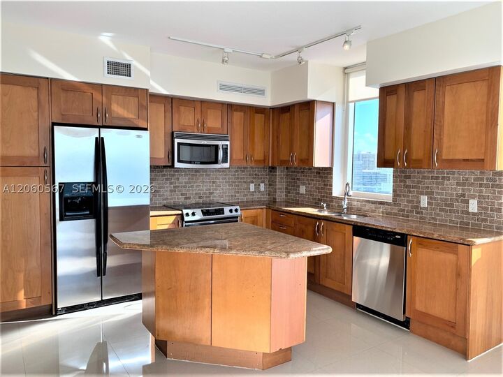 Property Photo:  1745 E Hallandale Beach Blvd 1606W  FL 33009 