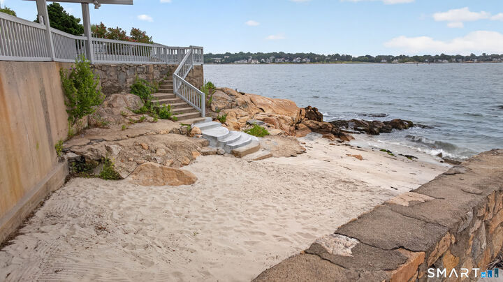 Property Photo:  670 Pequot Avenue  CT 06320 