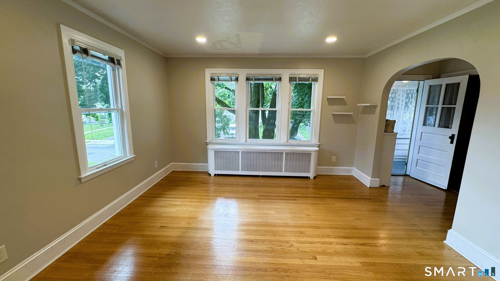 Property Photo:  36 Somerset Street  CT 06110 