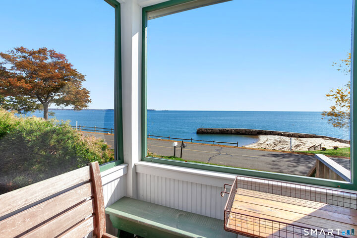 Property Photo:  187 Linden Avenue  CT 06405 