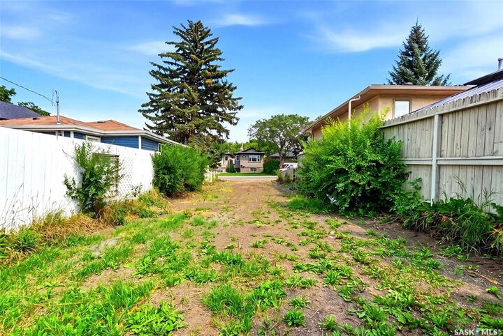Property Photo:  174 Osler Street  SK S4R 1V2 
