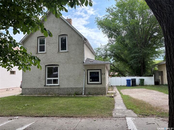 Property Photo:  67 Assiniboia Avenue  SK S3N 1N7 