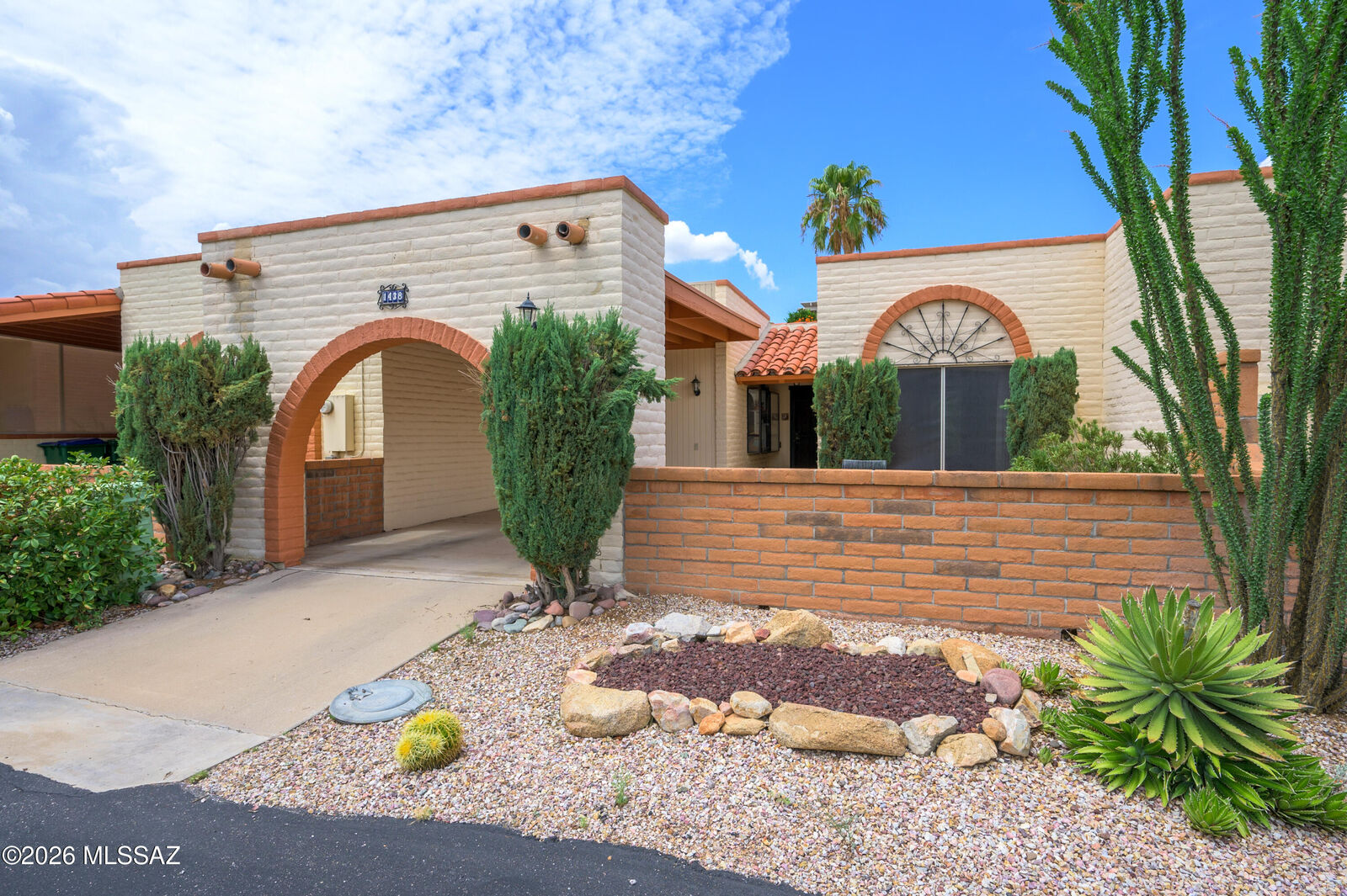 Property Photo:  1438 W Camino Alicante  AZ 85622 