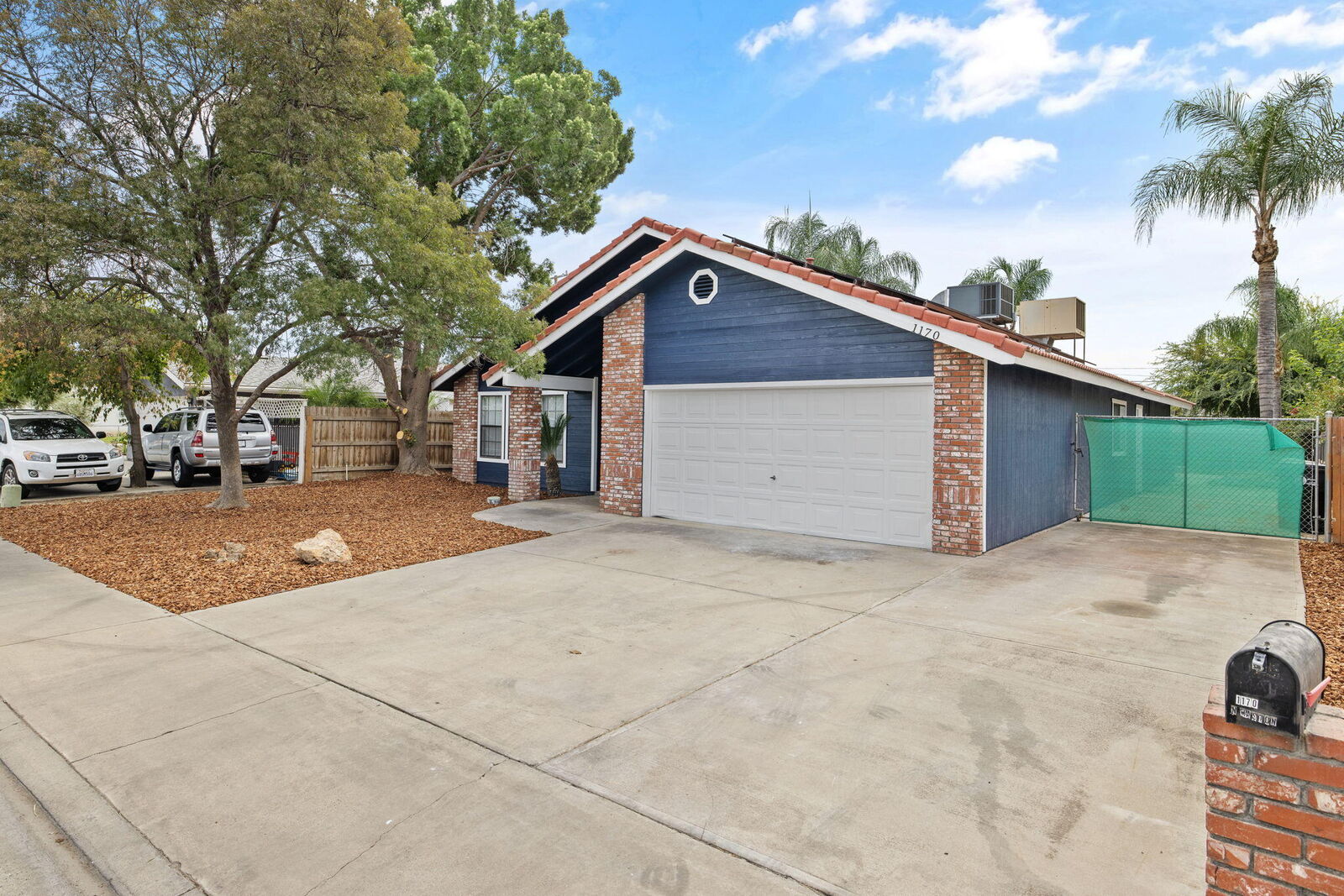 Property Photo:  1170 N Maston Street  CA 93257 