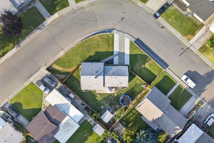 Property Photo:  1321 W 3rd Ave  WA 99336 