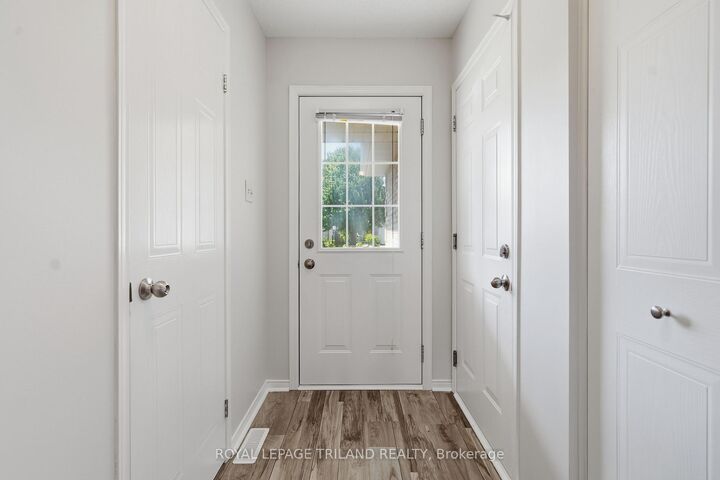 Property Photo: 1942 Bloom Crescent ON N5X 4N1