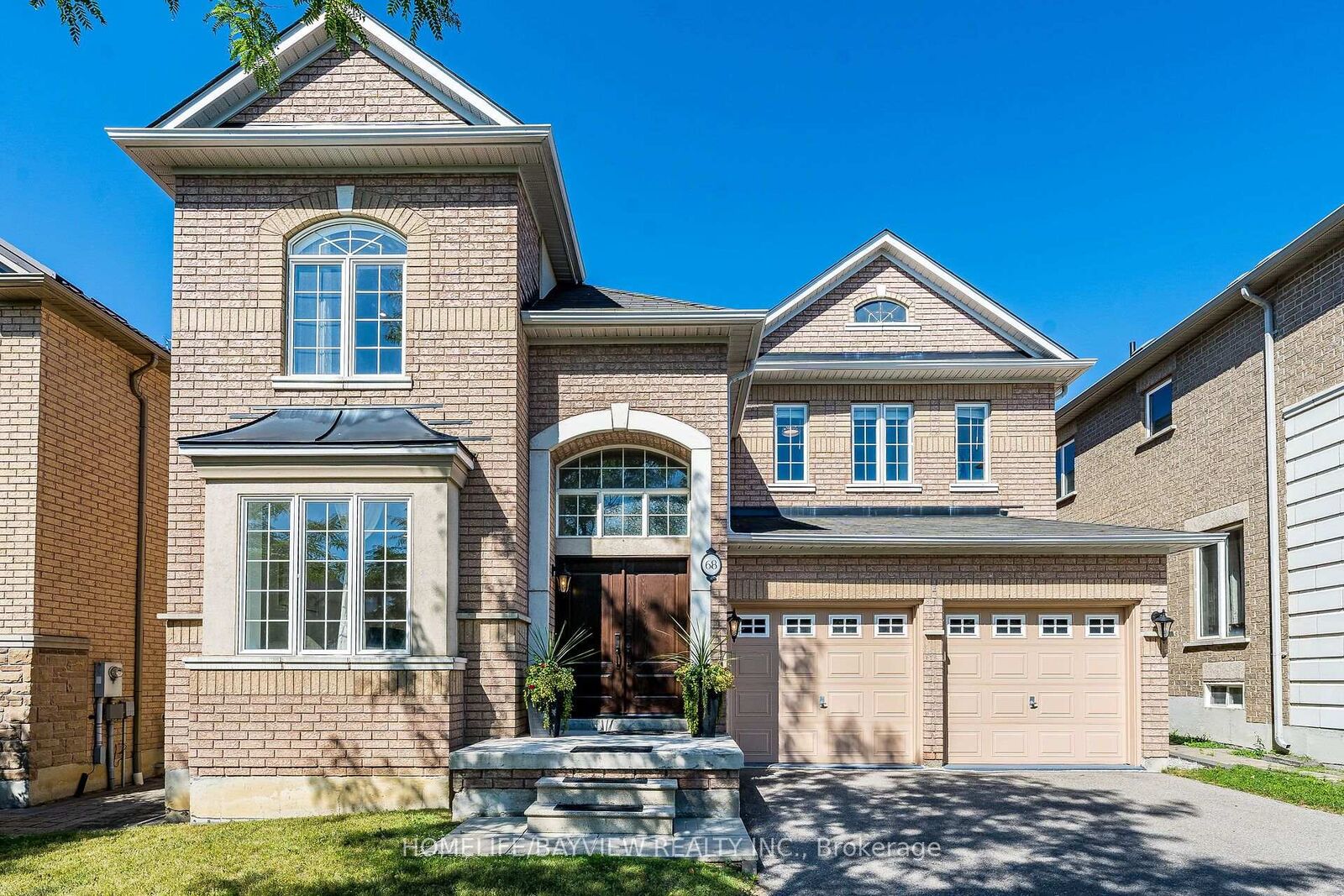 Property Photo:  68 Ampezzo Avenue  ON L4H 3K1 