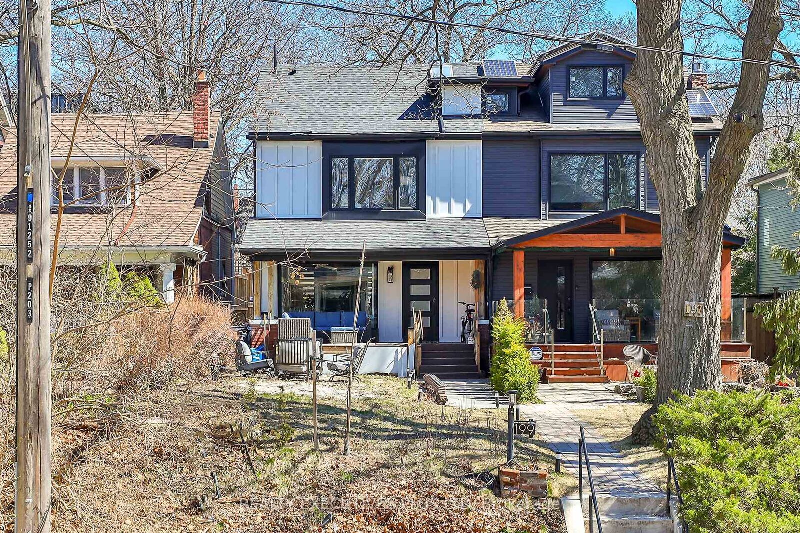 Property Photo: 199 Beech Avenue Main House ON M4E 3H8