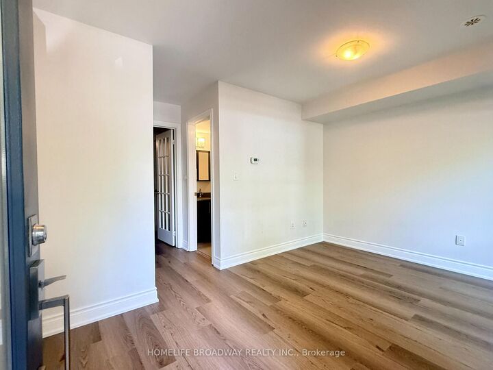 Property Photo: 303 South Park Road ON L3T 7W1