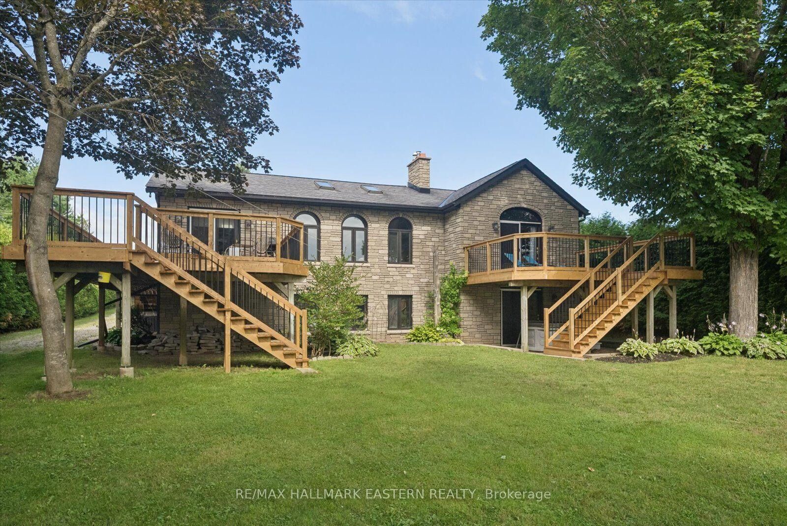 Property Photo: 1041 Primrose Lane ON K9J 6X5