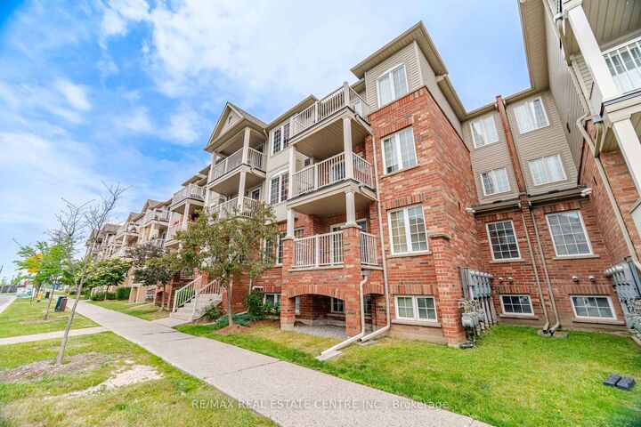 Property Photo: 153 Isaac Devins Boulevard 2 ON M9M 0C5
