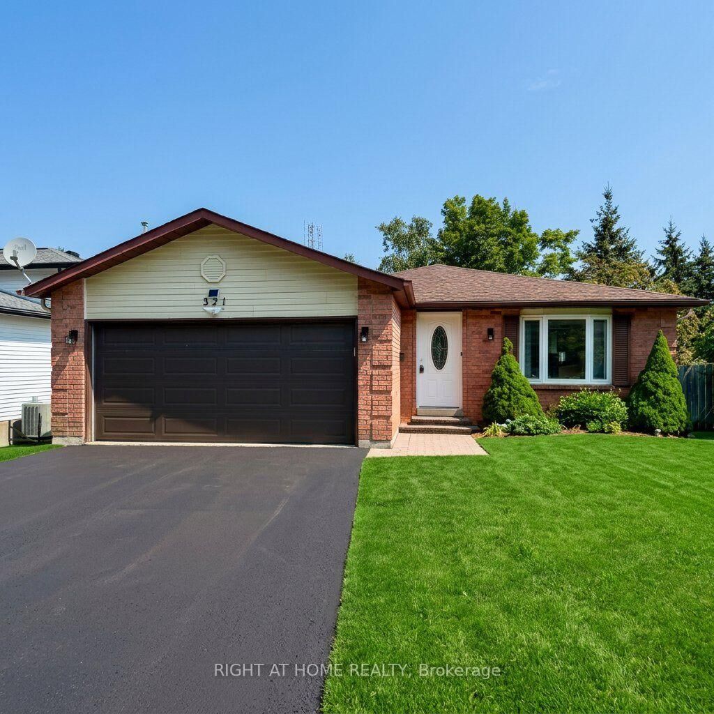 Property Photo: 321 Sunnidale Road Main ON L4N 5R1