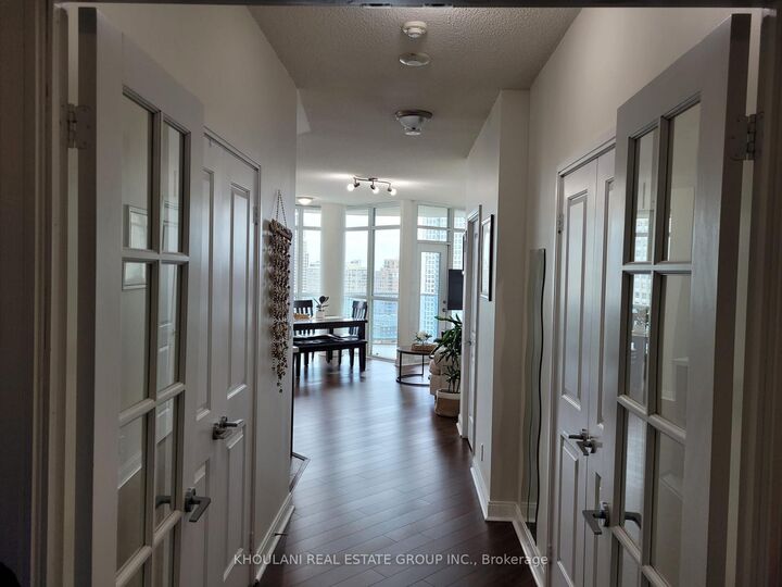 Property Photo: 70 Absolute Avenue 2106 ON L4Z 0A4