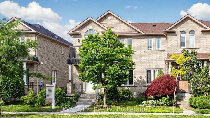 Property Photo: 74 Forestwood Street ON L4S 2K4