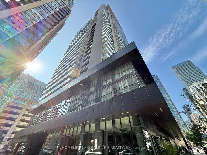 770 Bay Street 601 — photo 1
