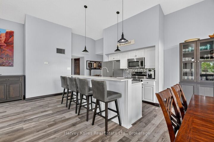 Property Photo: 26 Deerhurst Golfview Drive 303 ON P1H 1A9