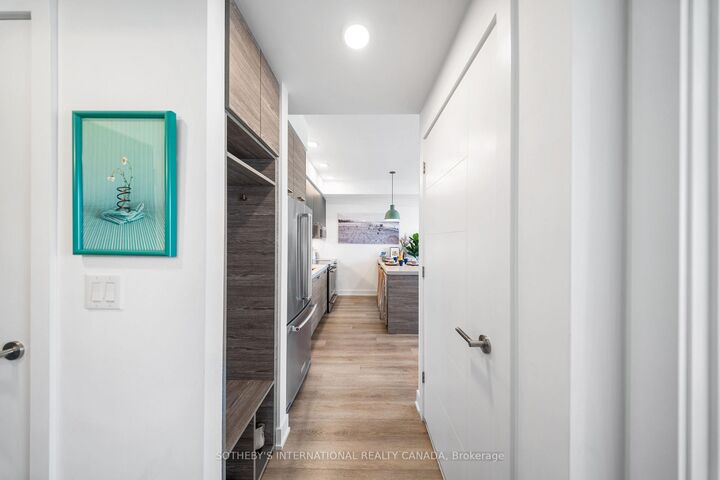 Property Photo:  484 Spadina Avenue 601  ON M5S 0E4 