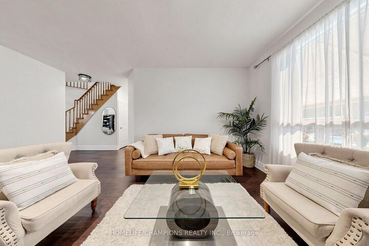 Property Photo: 19 Tweedie Crescent ON L1P 1X4