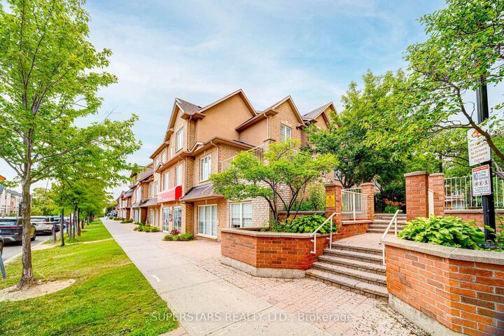 Property Photo: 10 Cox Boulevard 27 ON L3R 4G2