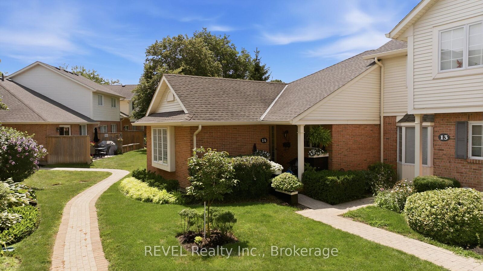Property Photo: 275 Pelham Road 14 ON L2S 3B9