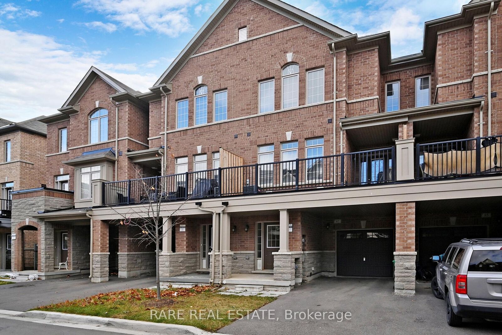 Photo de la propriété:  87 Fruitvale Circle  ON L7A 5C1 