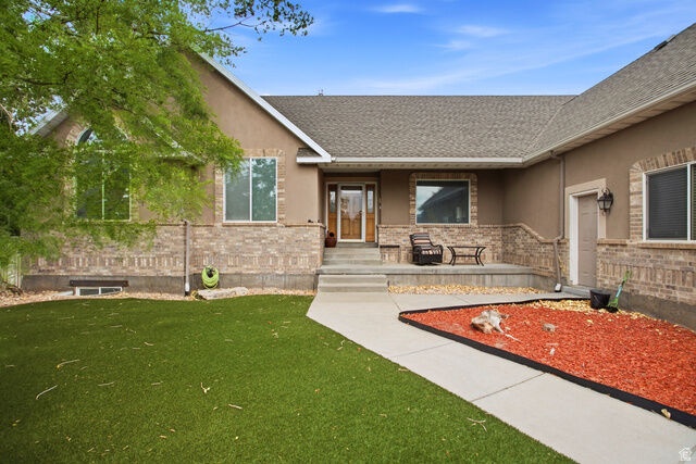 Property Photo: 99 S Benchview Dr UT 84074