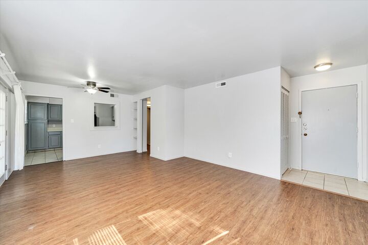 Property Photo: 1130 Bois D'Arc St TX 78644