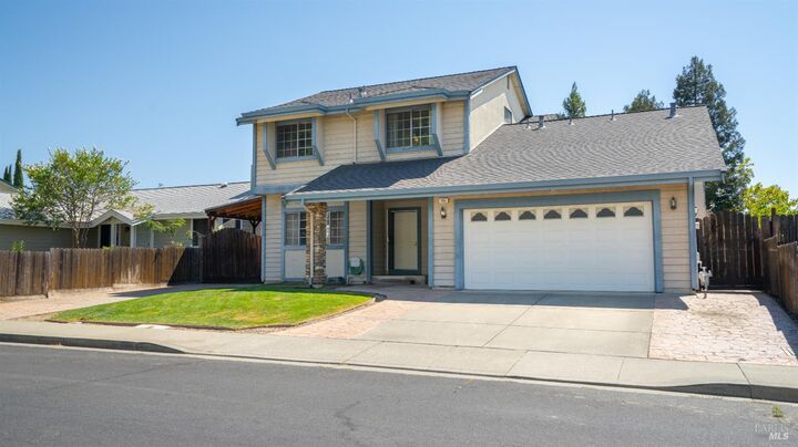 Property Photo: 393 Limerick Way CA 95688