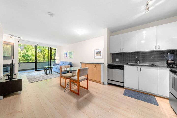 Property Photo: 175 W 1st Street 305 BC V7M 3N9