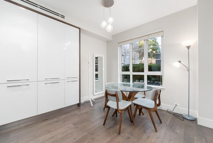 Property Photo:  238 W 62nd Avenue 6  BC V5X 0G7 