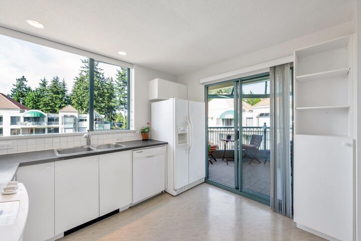 Property Photo: 1765 Martin Drive 402 BC V4A 9T6