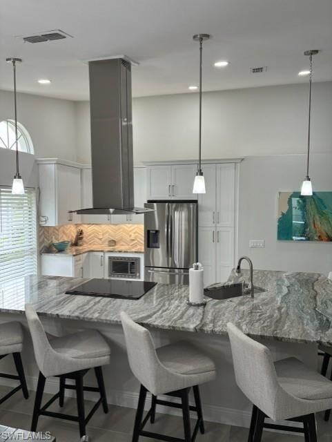 Property Photo:  16126 Kelly Woods Dr  FL 33908 