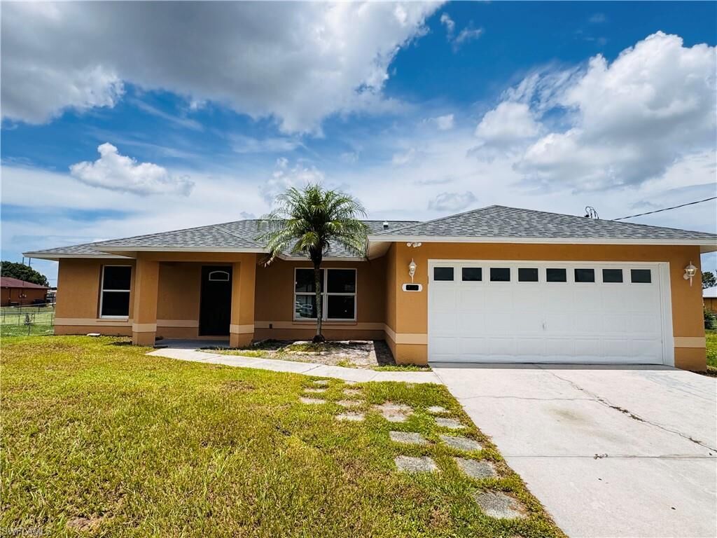 Property Photo:  718 Rue Labeau Cir  FL 33913 