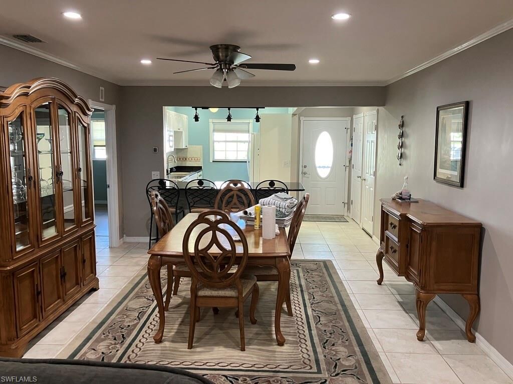 Property Photo: 6925 Par Way FL 33919