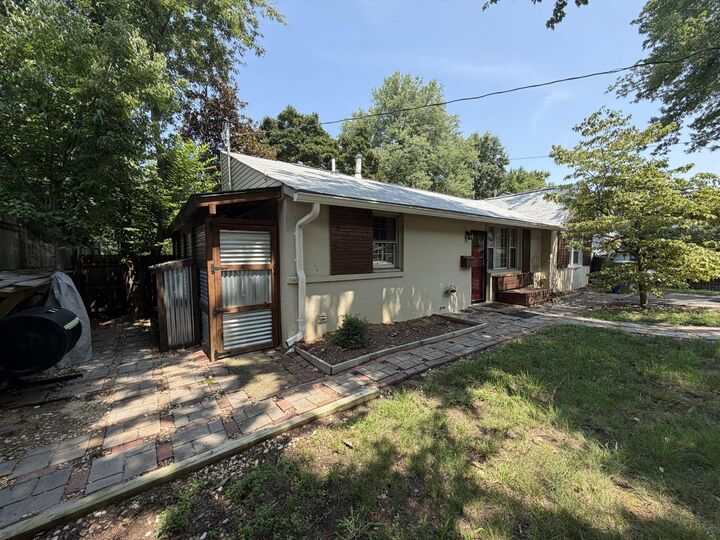 Property Photo: 5538 Janelle Street VA 22303