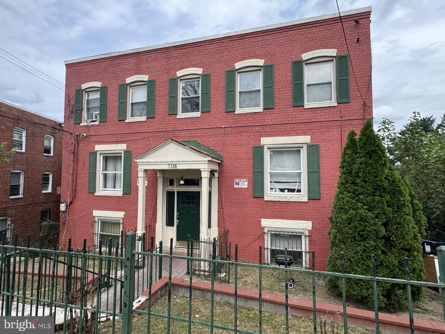 Property Photo:  3146 Buena Vista Terrace SE  DC 20020 