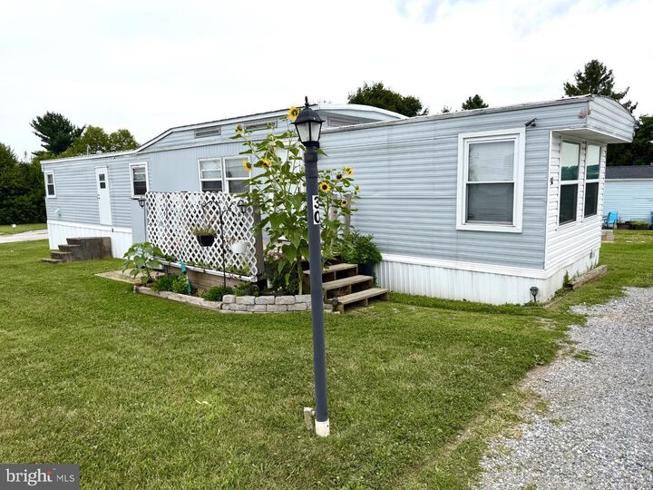 Property Photo:  30 Windsor Acres  PA 17366 
